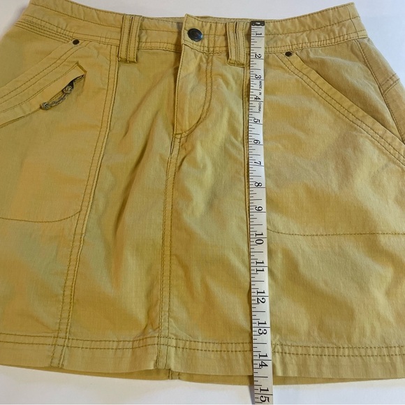 Title Nine Women's Skirt With Built-In Shorts Yellow Size 4 - Picture 3 of 7